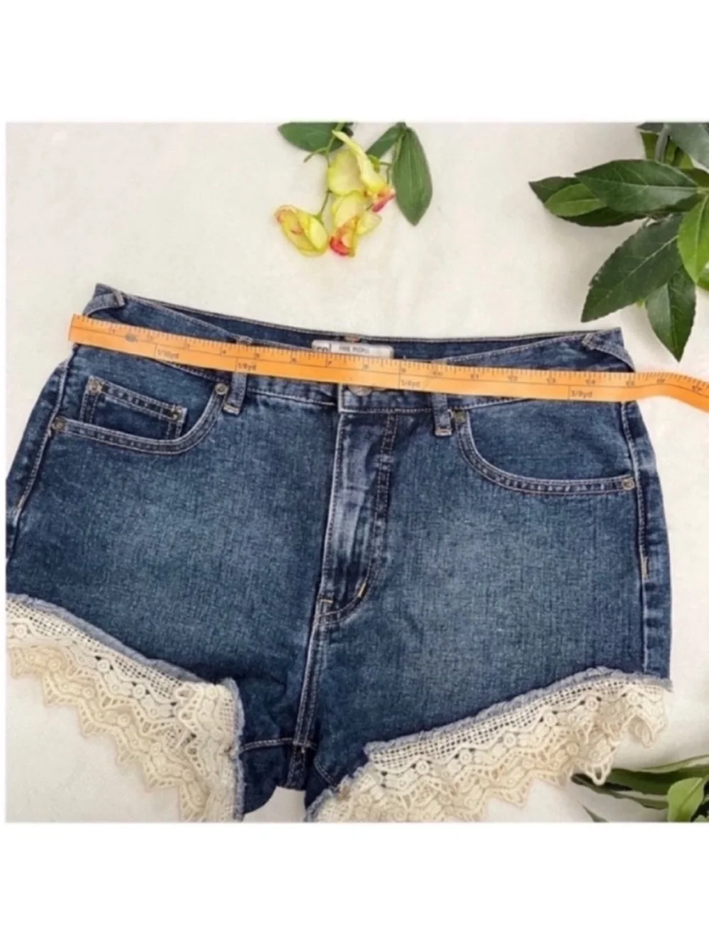 Free People Dark Blue Denim Shorts with Cream Lace Trim Size 26